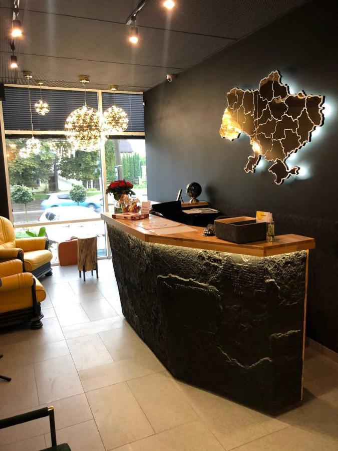 לוצק Space Apart Hotel מראה חיצוני תמונה