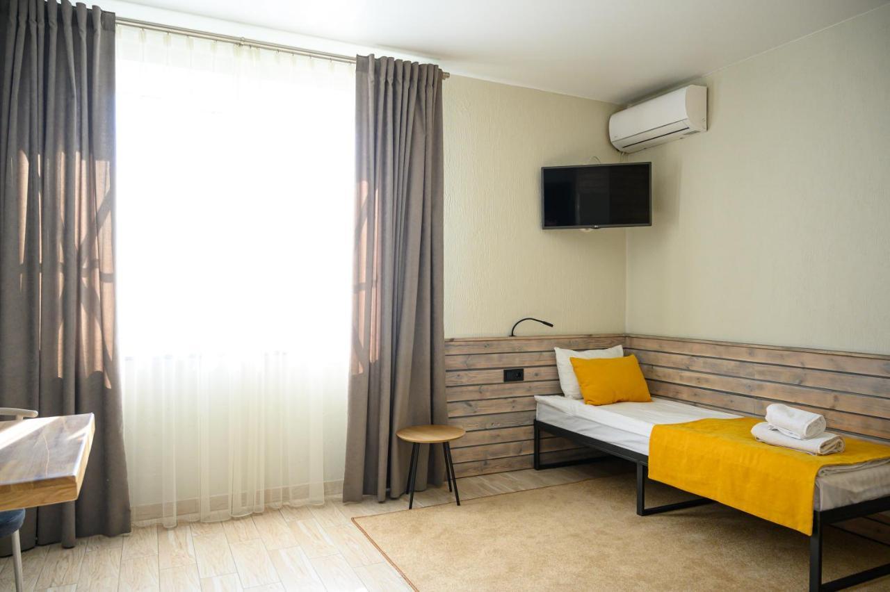 לוצק Space Apart Hotel מראה חיצוני תמונה