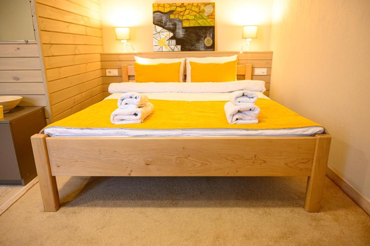 לוצק Space Apart Hotel מראה חיצוני תמונה