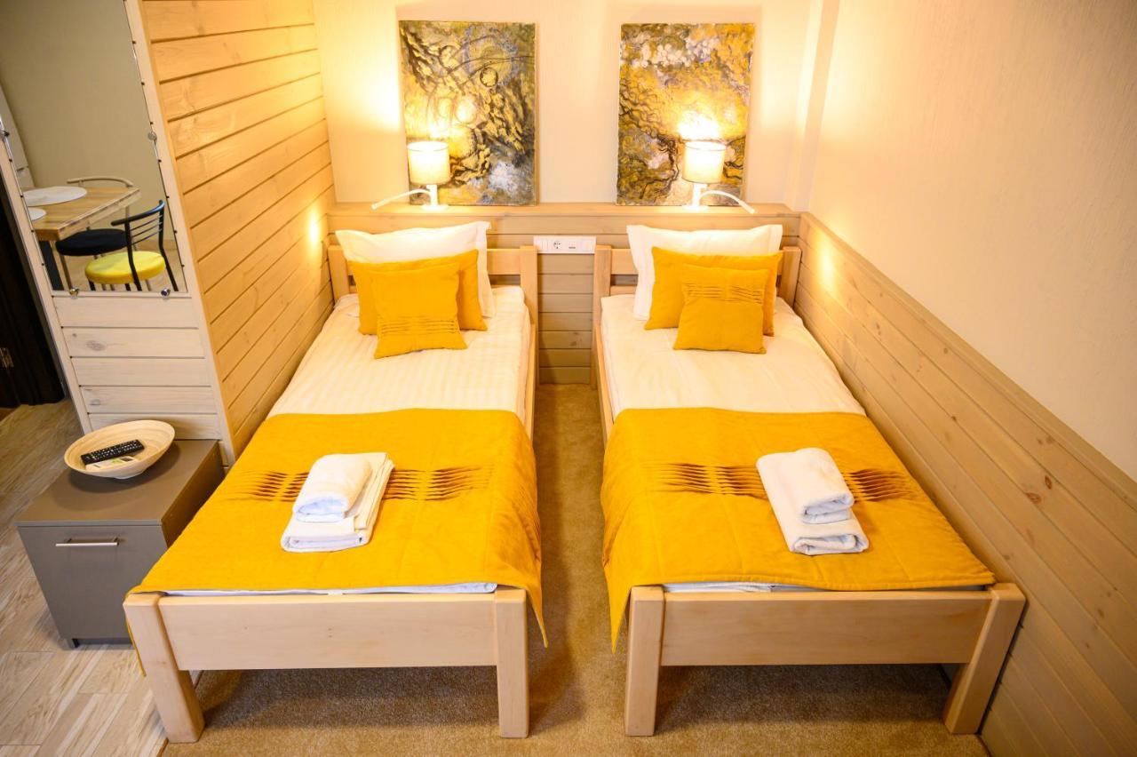 לוצק Space Apart Hotel מראה חיצוני תמונה