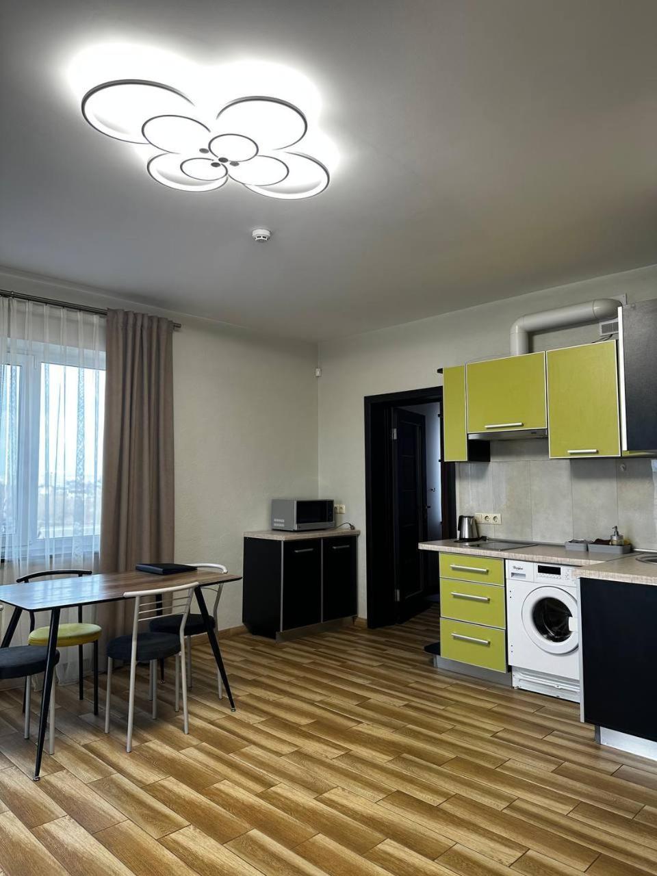 לוצק Space Apart Hotel חדר תמונה