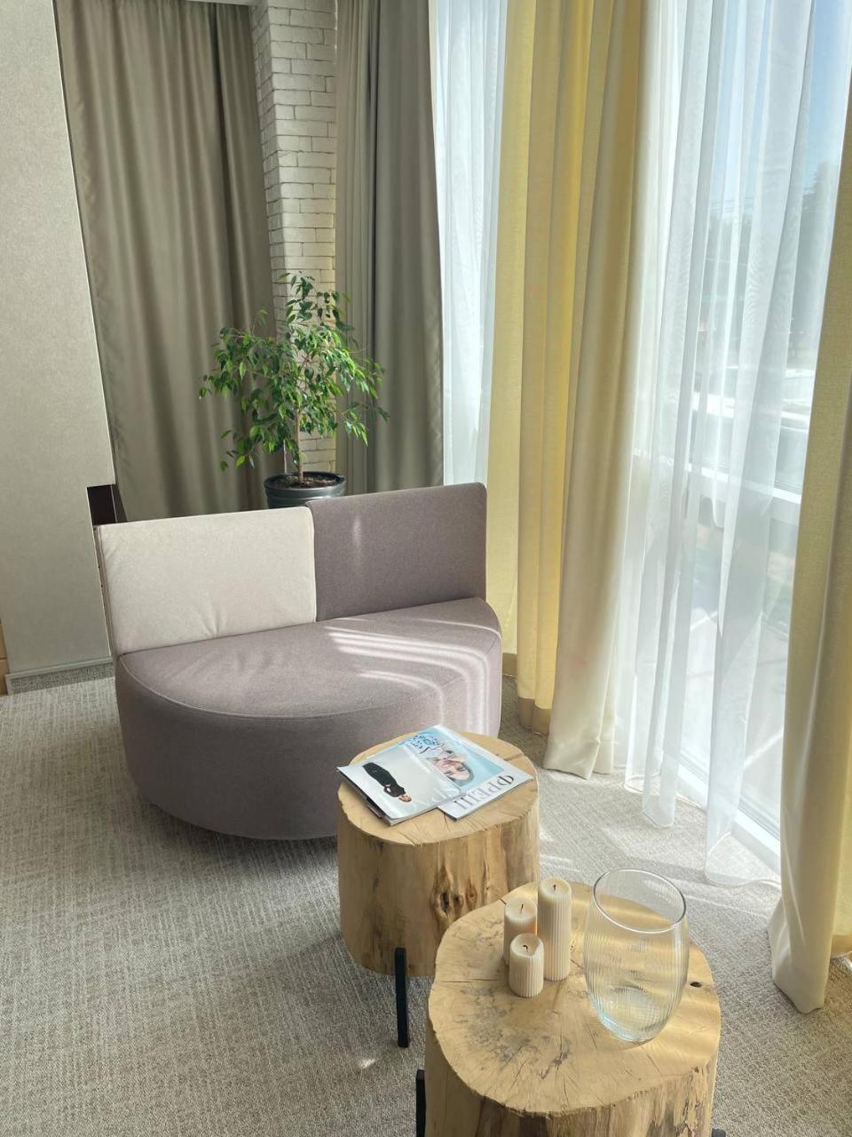 לוצק Space Apart Hotel מראה חיצוני תמונה