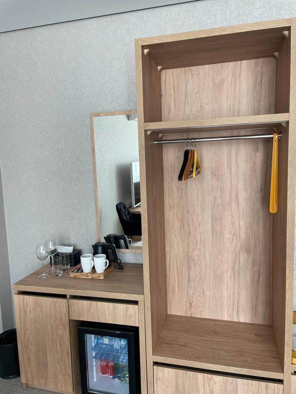 לוצק Space Apart Hotel מראה חיצוני תמונה