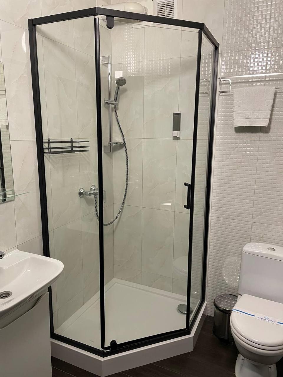 לוצק Space Apart Hotel מראה חיצוני תמונה