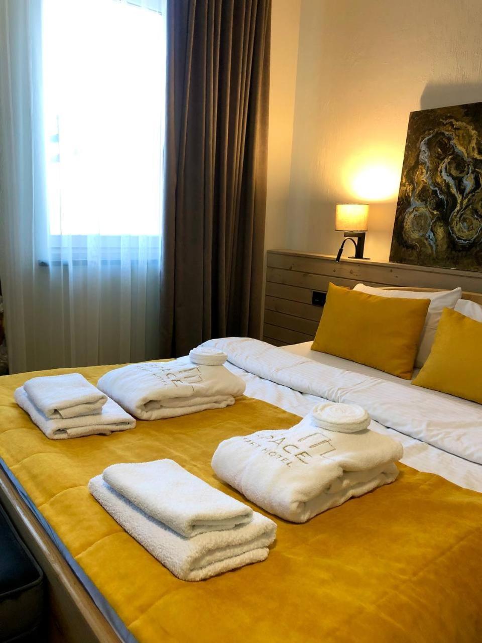 לוצק Space Apart Hotel מראה חיצוני תמונה