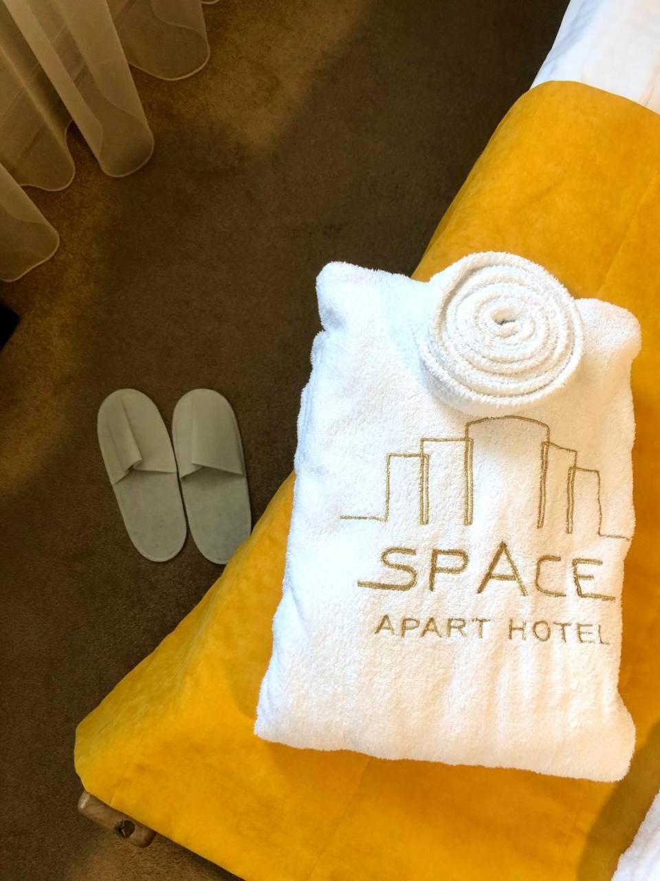 לוצק Space Apart Hotel מראה חיצוני תמונה